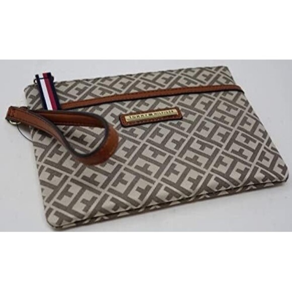 NWT Tommy Hilfiger All Over Signature Logo Wristlet Wallet Hand Zipper Pouch Bag - Picture 1 of 5